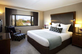 Nouvelle-Zélande - Auckland - Pullman Auckland - Superior Room King Bed © Bernadette Peters