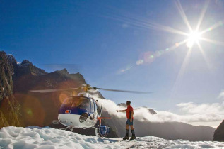 Nouvelle-Zélande - Franz Josef Glacier - Marche guidée sur le glacier de Franz Josef, accès en hélicoptère © The Helicopter Line, Andy Woods