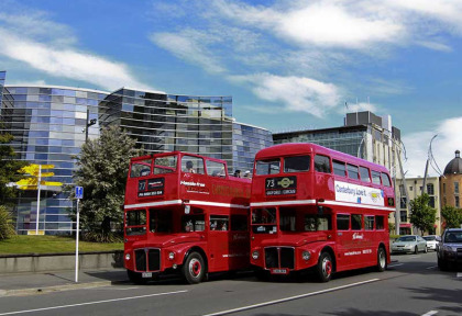 Nouvelle-Zélande - Christchurch - Christchurch et ses environs à bord d'un authentique bus londonien