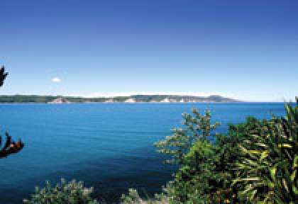Hawke’s-Bay Lake Waikaremoana