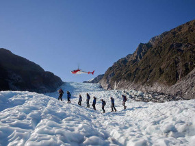 Nouvelle-Zélande - Fox Glacier - Randonnée sur le glacier de Fox, accès en hélicoptère © Fox Glacier Guiding