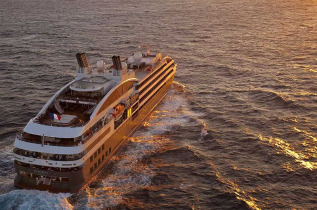 Croisières PONANT - Le Boréal © Philip Plisson