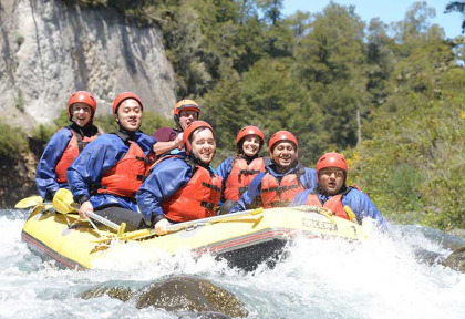 Nouvelle-Zélande - Parc national de Tongariro - Rafting en eaux vives sur la rivière Tongariro