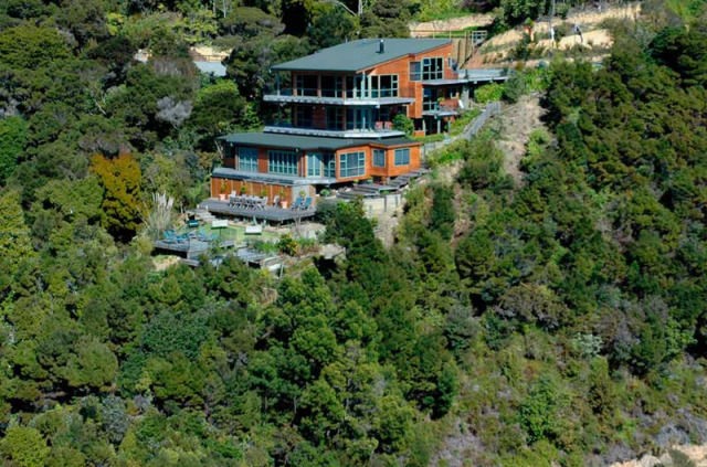 Nouvelle-Zélande - Bay of Islands - Paihia - Cliff Edge by the Sea