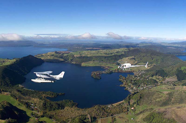 Nouvelle-Zélande - Rotorua - Survolez le Mont Tarawera et la vallée thermale de Waimangu